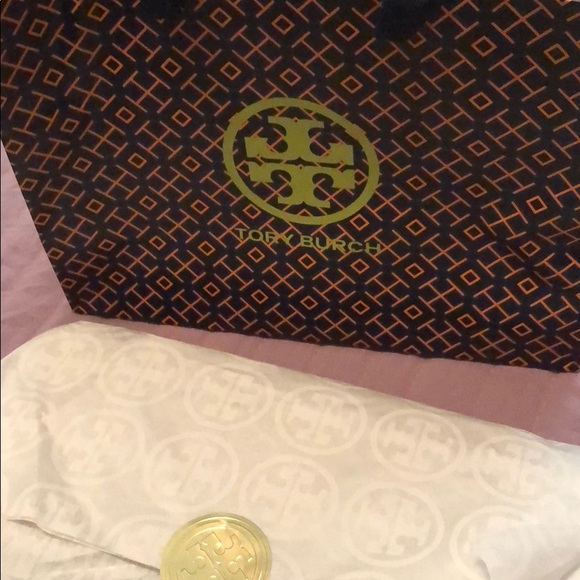 Tory Burch Britten Large Zip Wristlet - Picture 5 of 5